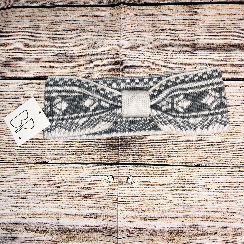 BP Ear Warmer Headband Gray and white NWT